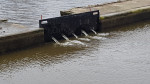 En het water weer rustig de haven inlaten +/-65000 liter