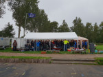 gezellig met zijn alle in de tent met snert en snertweer